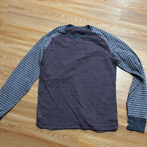 Lg lululemon long sleeve - Picture 2 of 2